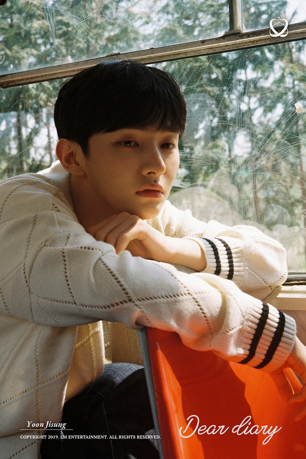 윤지성_메인.jpg