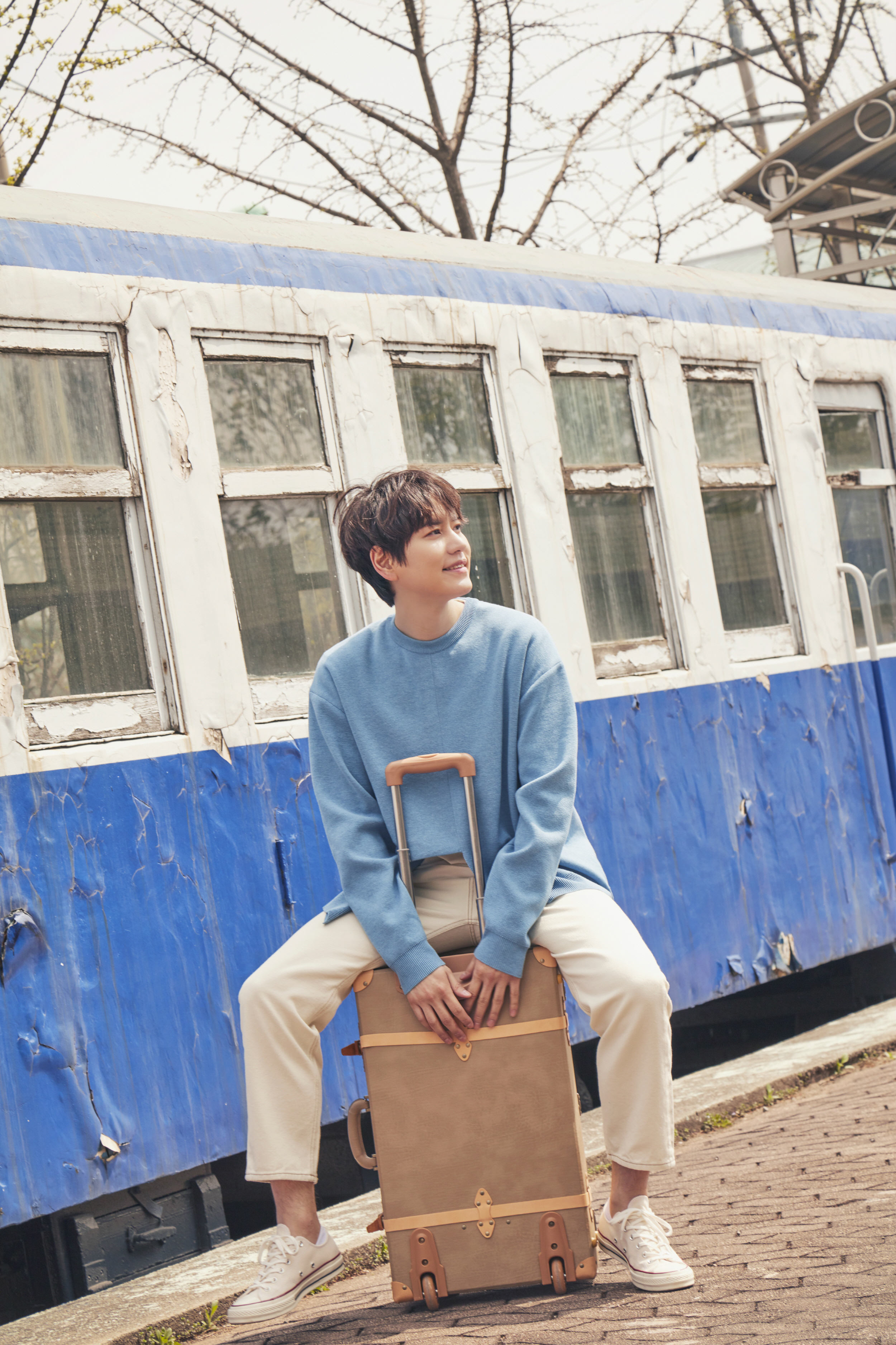 규현 새 싱글 너를 만나러 간다 티저 이미지 (4).jpg