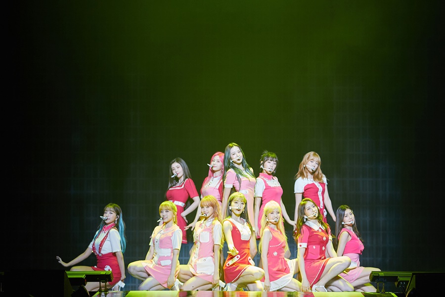 (0610) 아이즈원 콘서트 스틸컷4.jpg