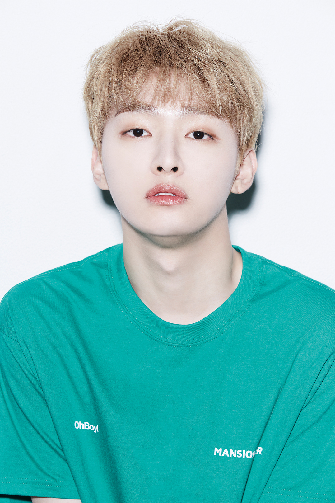 윤지성_3.jpg