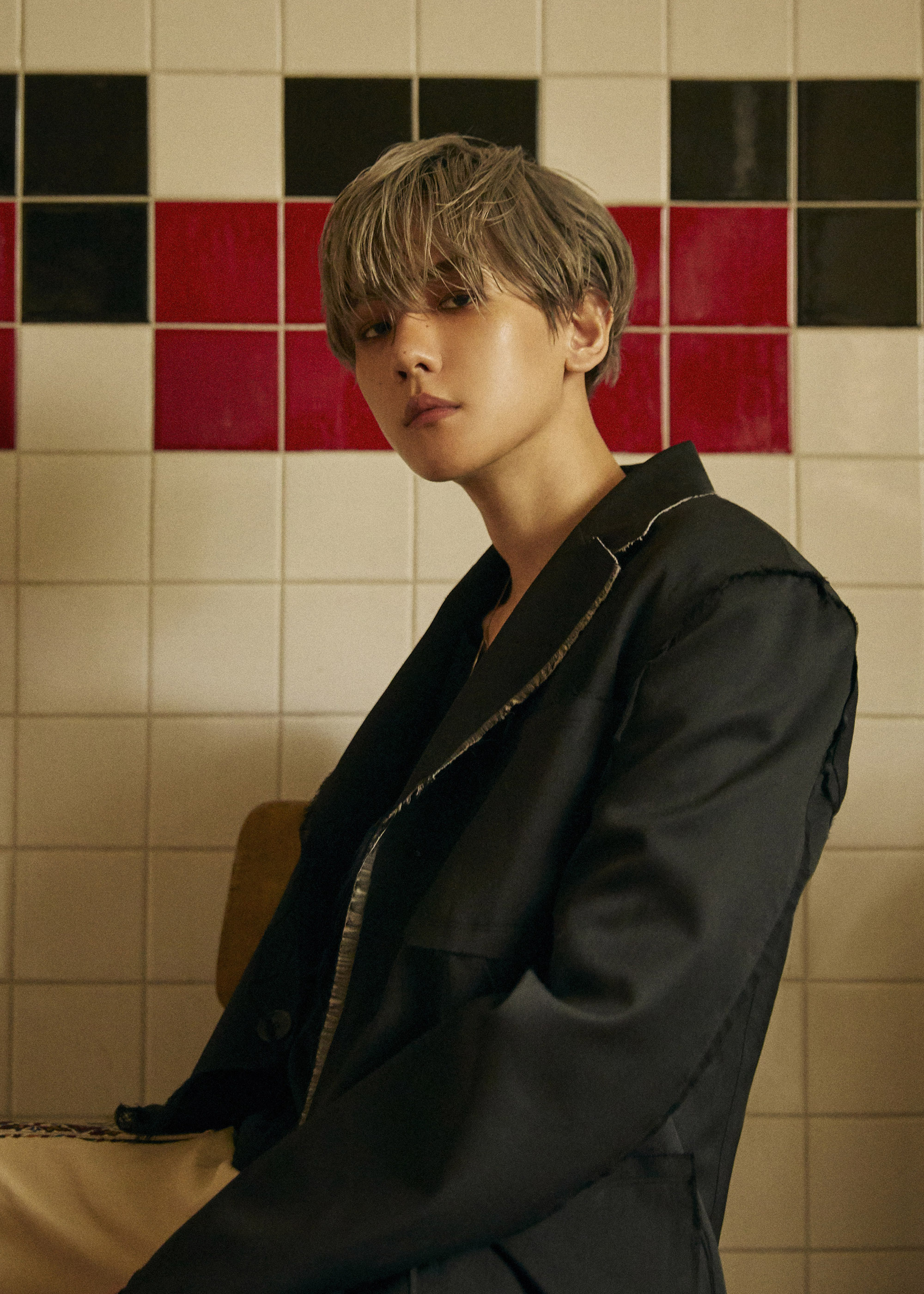 백현 첫 번째 미니앨범 City Lights 티저 이미지 1.jpg