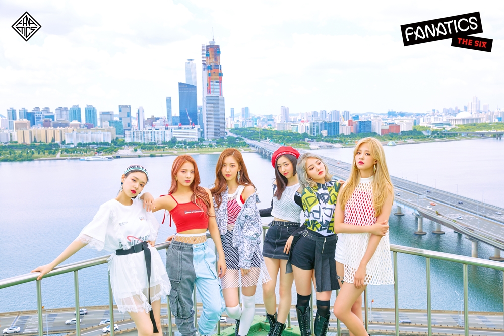 파나틱스_단체.jpg