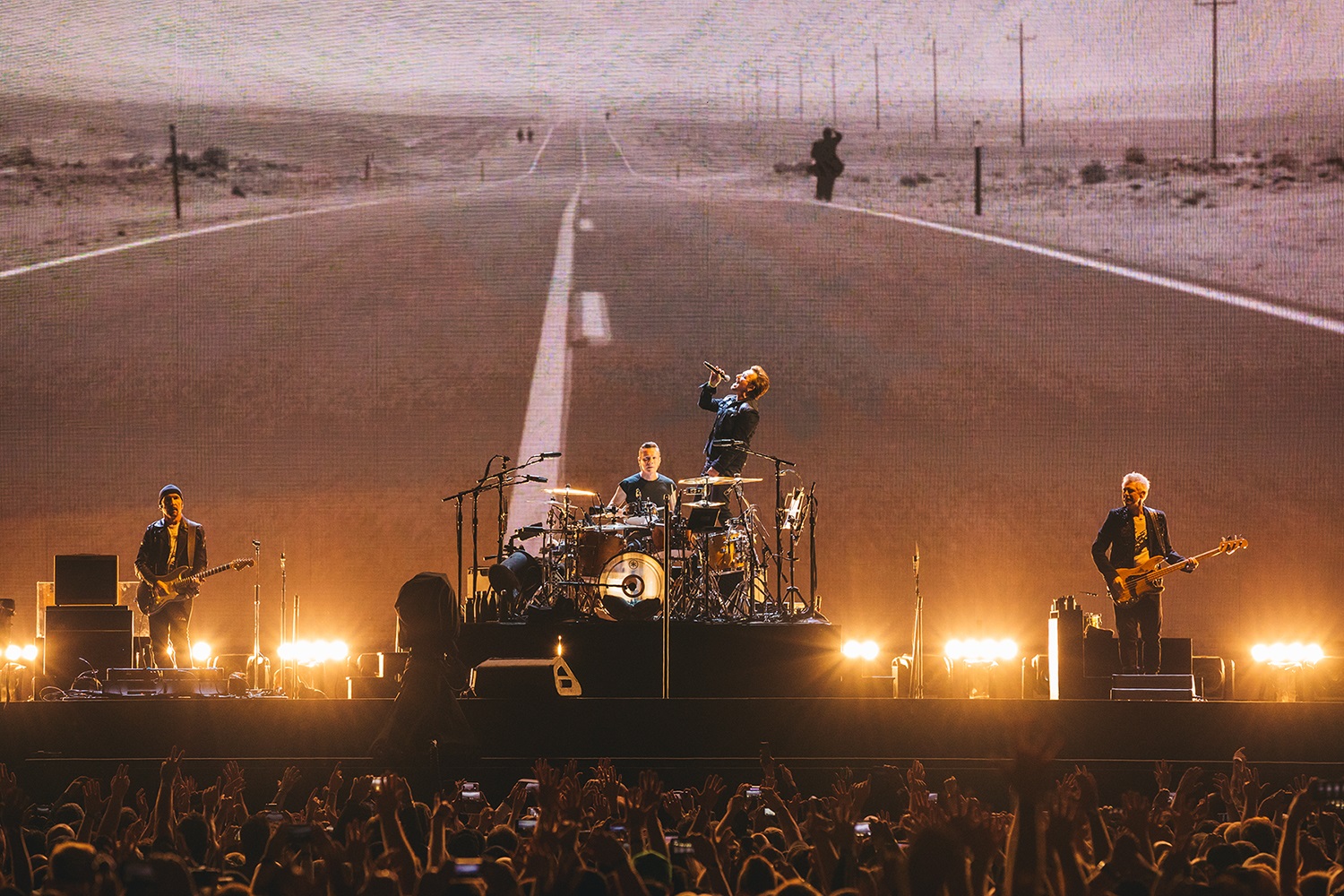 U2-The Joshua Tree Tour_1 [사진제공 ⓒ Danny North].jpg