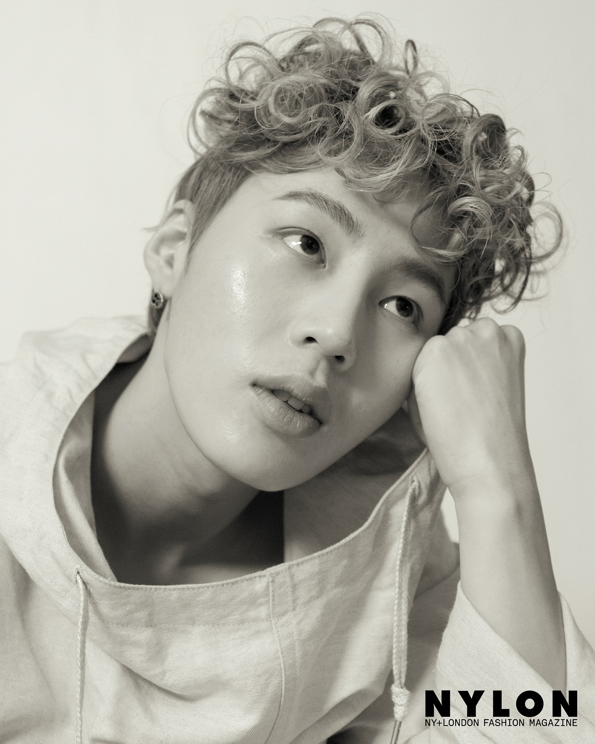 190827 - [가수 하성운] 명불허전 화보장인 하성운, 나일론 화보 공개 눈길 (2).jpg