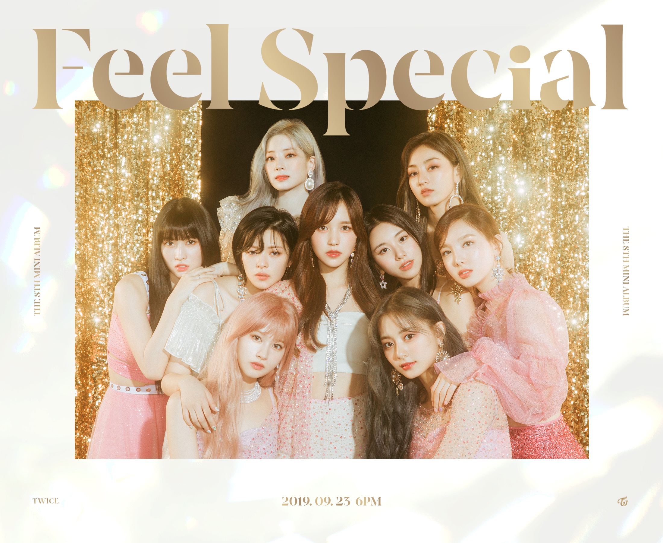 Feel Special_단체.jpg