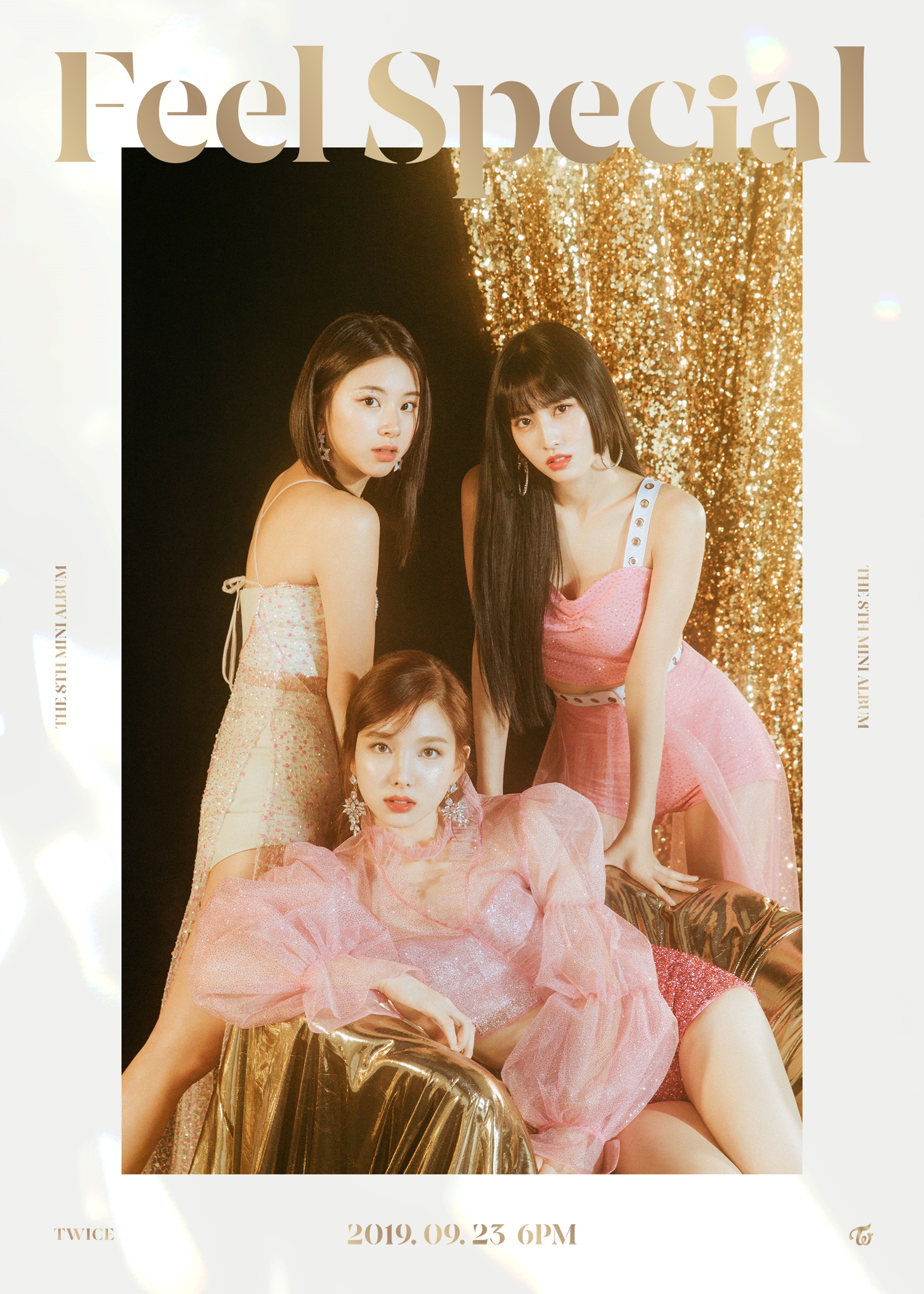 Feel Special_채영나연모모.jpg