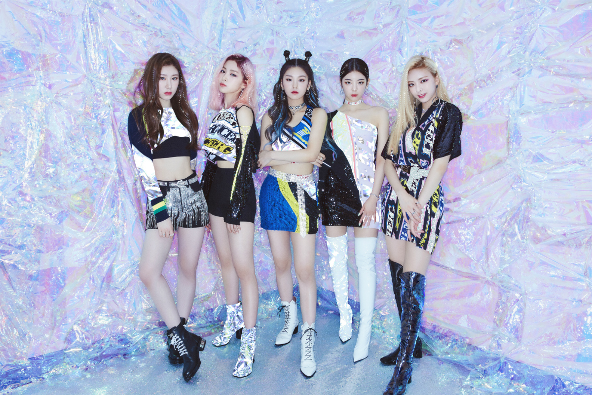 ITZY 단체.jpg