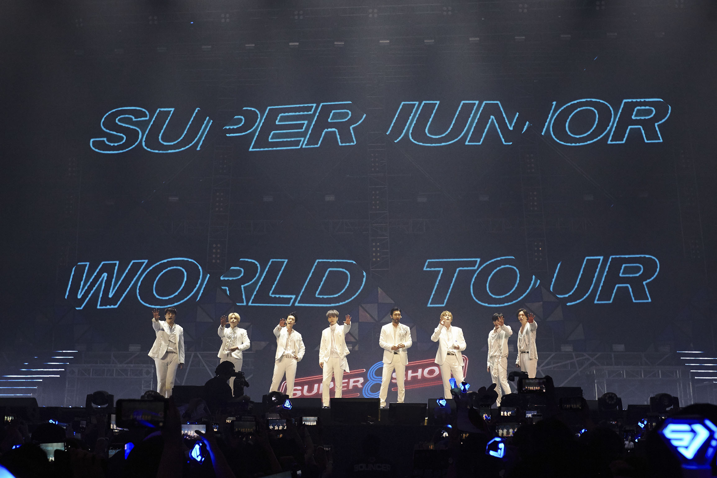 슈퍼주니어 마닐라 슈퍼쇼 8 공연 이미지 (9).jpg