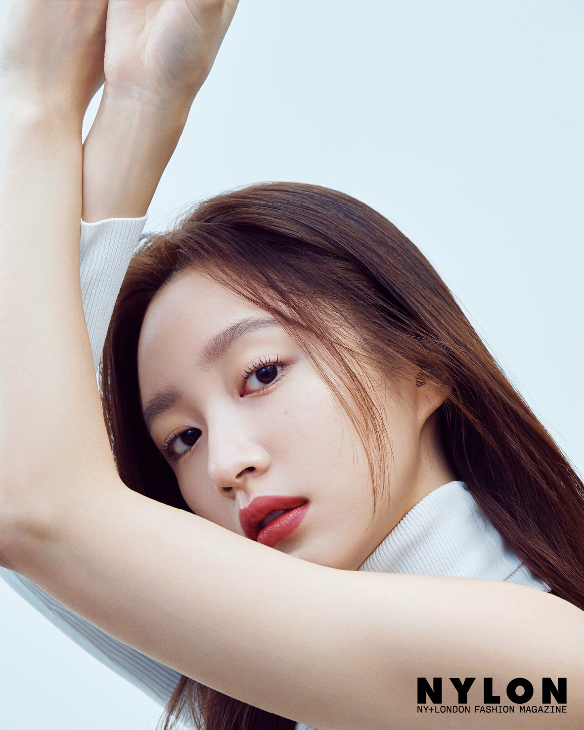 200116 - (3)[하니] 역주행의 아이콘! 드라마 주인공 발탁 이어 나일론 커버까지, 힘찬 2020!.jpg